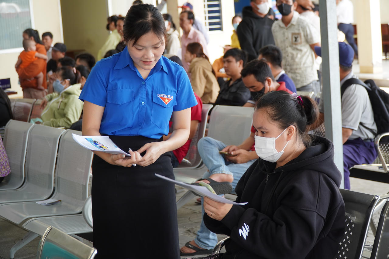 BHXH Đồng Tháp ra mắt Điểm truyền thông cộng đồng, đưa chính sách an sinh đến gần người dân
