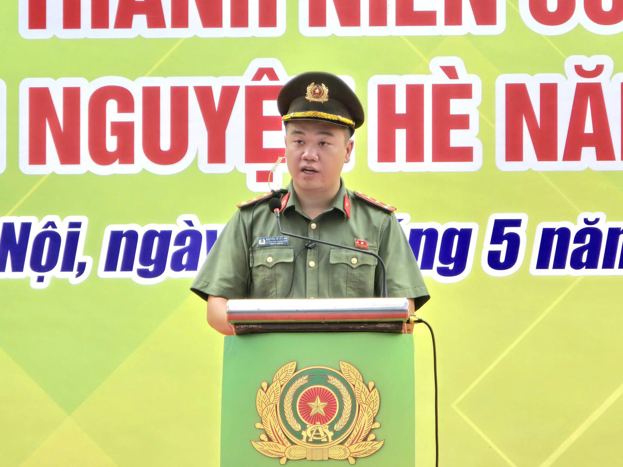 Đại úy Nguyễn Vũ Lê Linh - Trưởng ban Thanh niên Công an TP Hà Nội phát động Chiến dịch thanh niên Công an Thủ đô tình nguyện Hè năm 2026.