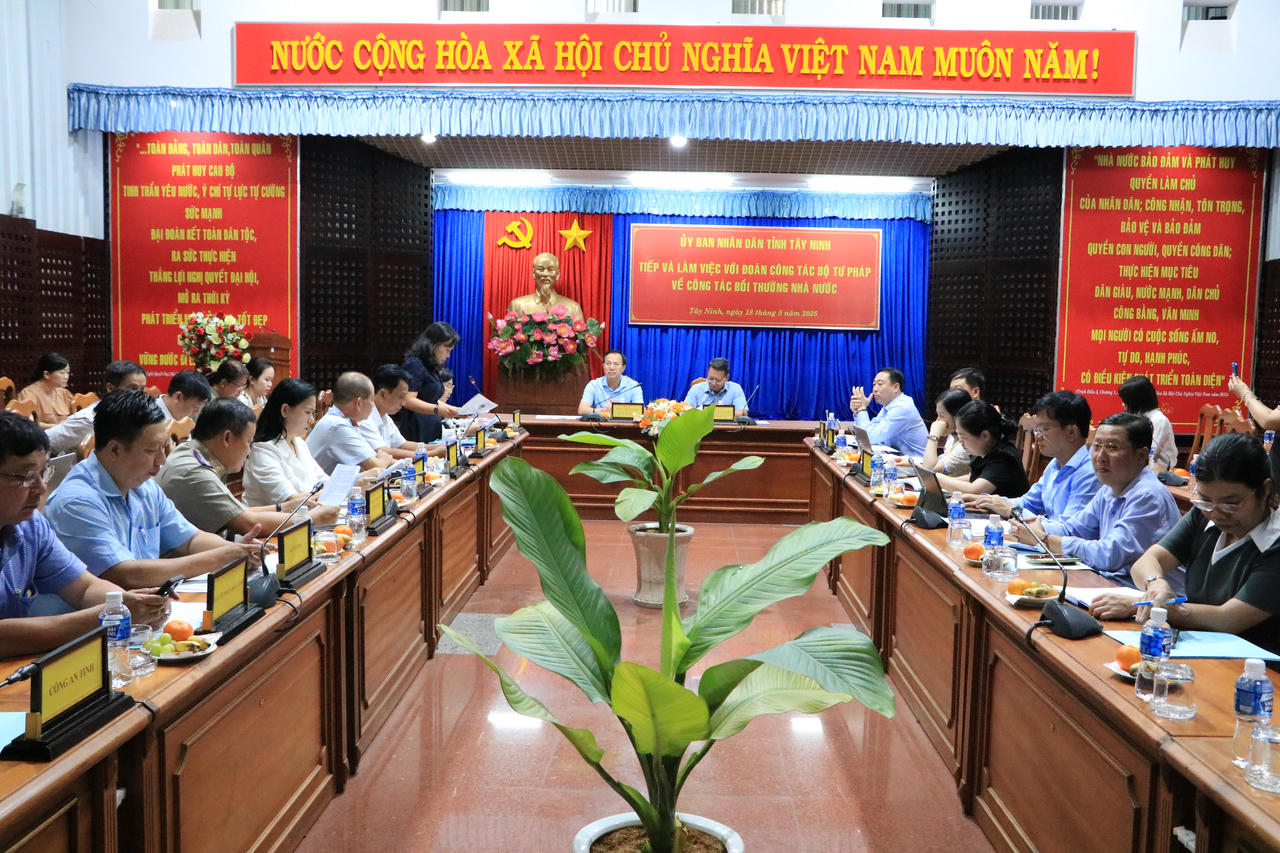 Toàn cảnh hội nghị