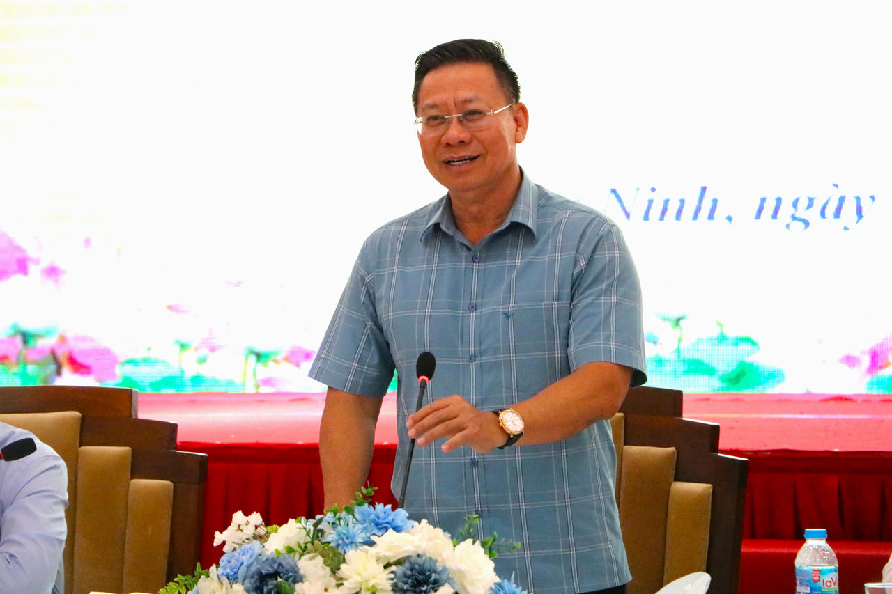 Thứ trưởng Bộ Tư pháp Nguyễn Thanh Ngọc đánh giá cao những ý kiến đóng góp của các đại biểu tại hội thảo