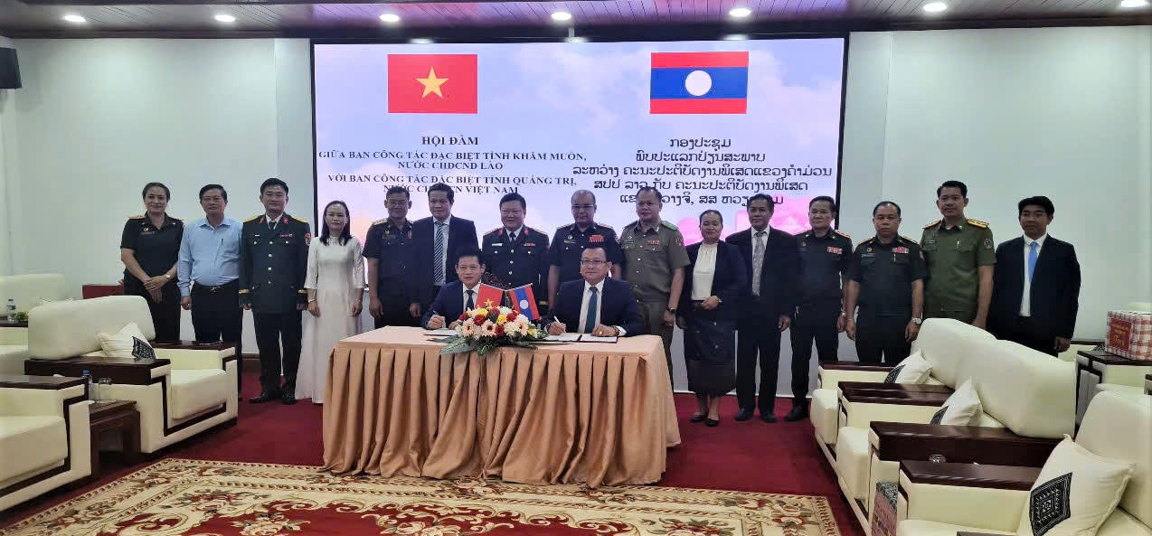 Ban Công tác Đặc biệt hai tỉnh Quảng Trị và Khăm Muồn đã ký kết biên bản phối hợp thực hiện nhiệm vụ tìm kiếm, quy tập hài cốt liệt sĩ mùa khô 2026-2027.