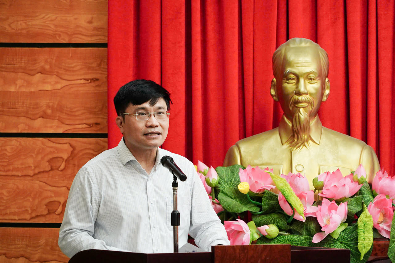 TS. Nguyễn Văn Cương, Viện trưởng Viện Chiến lược và Khoa học pháp lý, Bộ Tư pháp &nbsp;phát biểu tại Hội thảo.