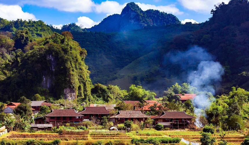 Một góc làng du lịch cộng đồng Hữu Liên.