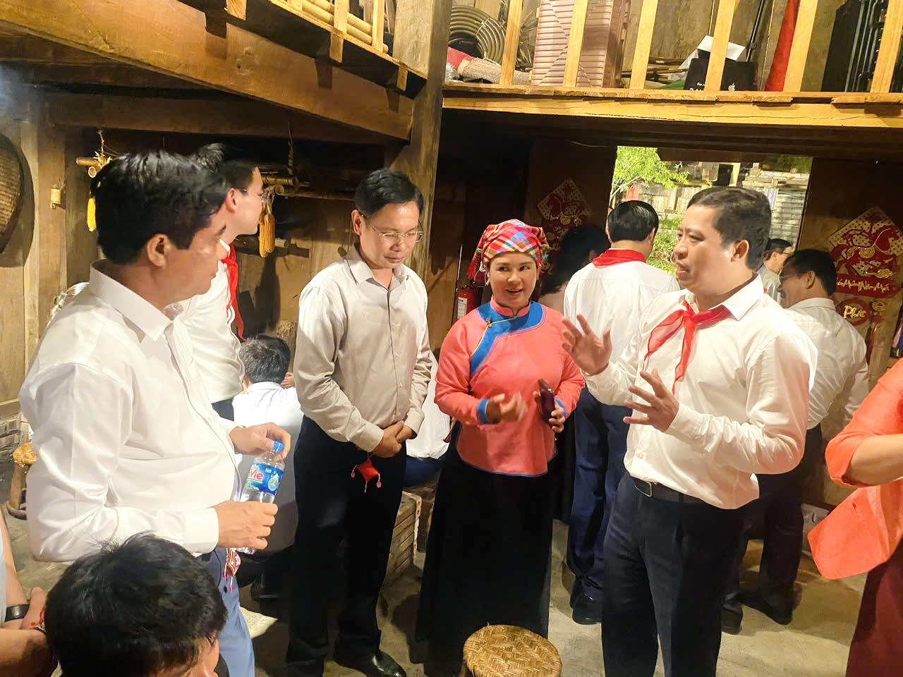 Bí thư Tỉnh uỷ Lào Cai thăm Không gian văn hoá các dân tộc tại phường Sa Pa Bí thư Tỉnh uỷ Lào Cai thăm Không gian văn hoá các dân tộc tại phường Sa Pa