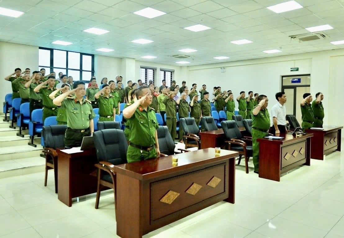 Quang cảnh hội nghị.
