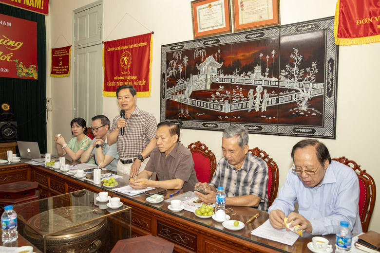 GS.TS. Nguyễn Văn Năm - Chủ tịch CLB Doanh nghiệp Hành nghề y tư nhân Việt Nam phát biểu.