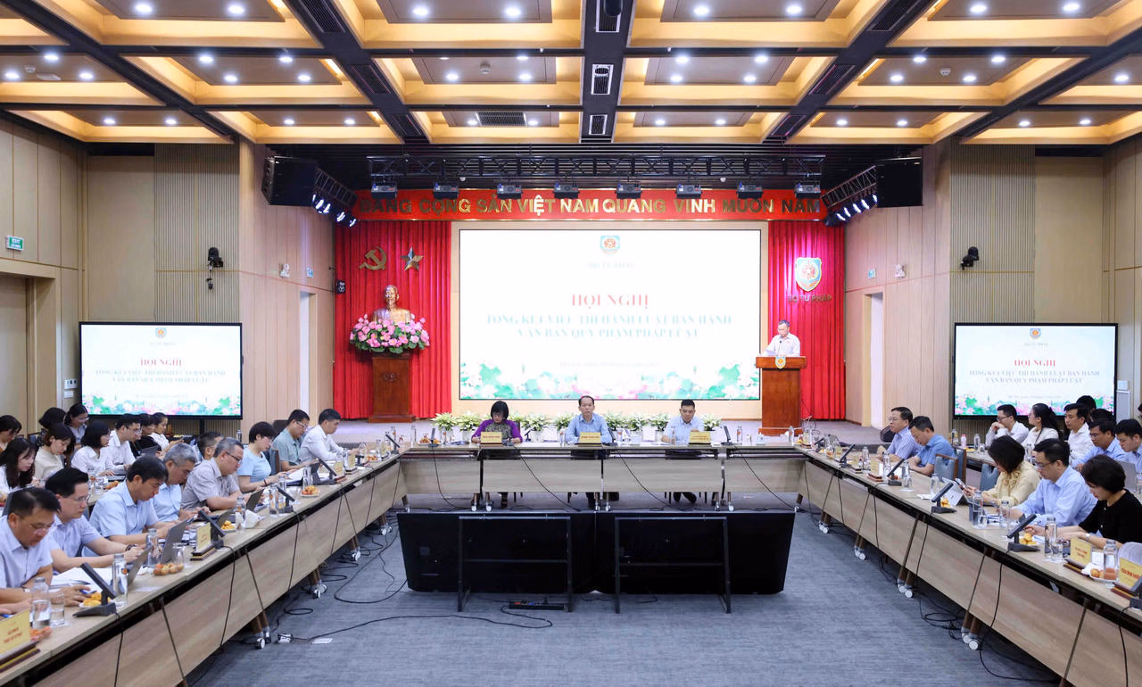 Đánh giá khách quan, toàn diện thực trạng thi hành Luật Ban hành văn bản quy phạm Jun88 Sảnh Bài Live Trực Tuyến