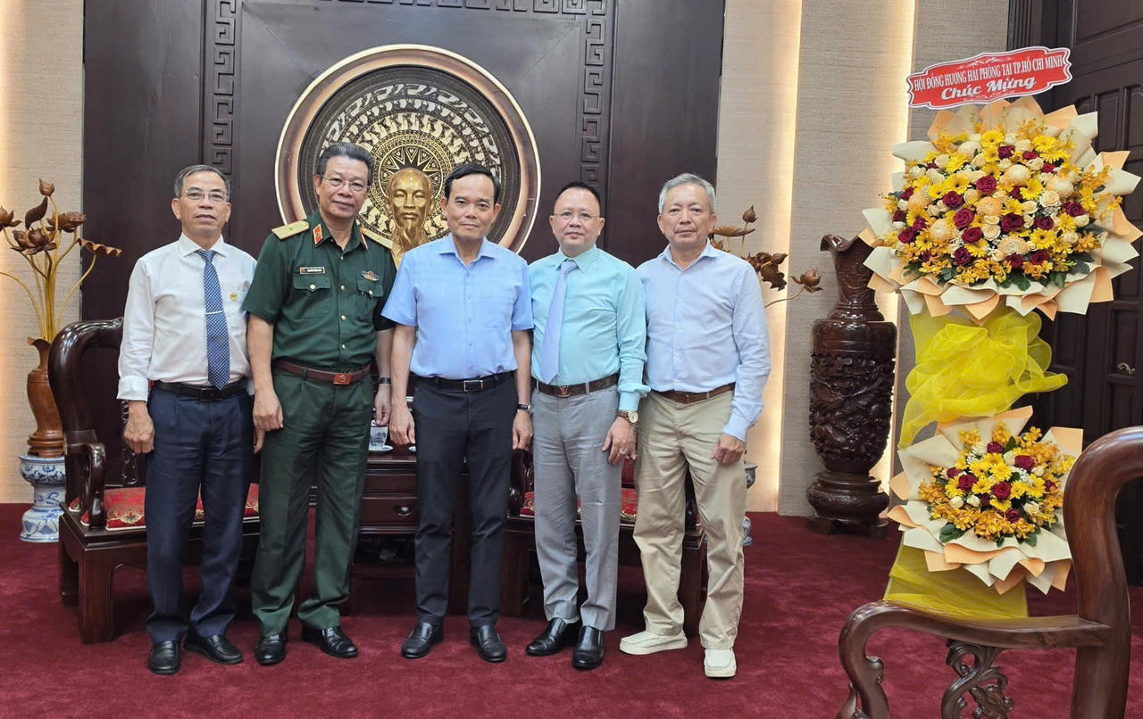 Ấm áp buổi thăm xã giao của Hội đồng hương Hải Phòng với Bí thư Thành ủy TP.HCM