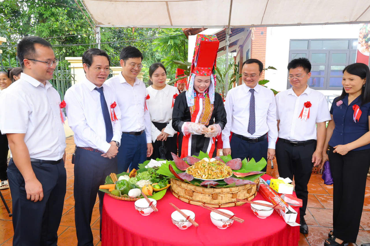 Đặc sắc Hội Kiêng gió nơi địa đầu Đông Bắc Tổ quốc
