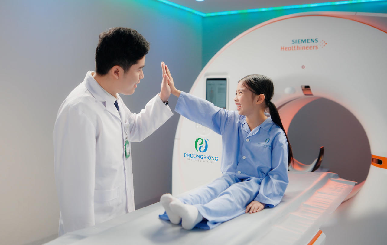 NAEOTOM Alpha - hệ thống cắt lớp lượng tử ứng dụng công nghệ đếm photon đầu tiên trên thế giới, mở ra kỷ nguyên mới trong chẩn đoán tim mạch, đột quỵ, ung thư và nhiều bệnh lý nguy hiểm