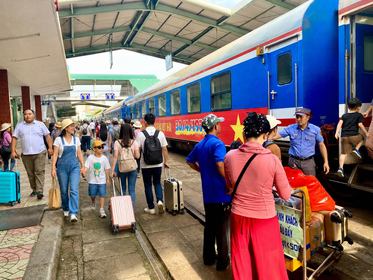 Đa dạng loại hình giao thông để phát triển du lịch