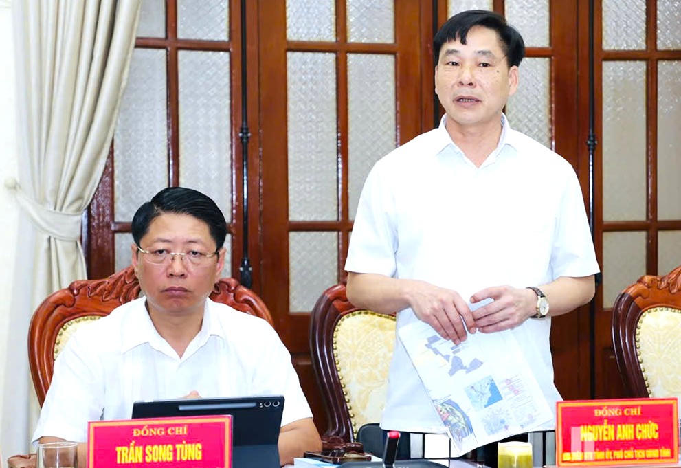 Ông Trần Huy Tuấn chủ trì Hội nghị Ban thường vụ tỉnh Ninh Bình