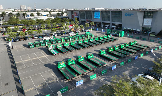 Mạng lưới kỷ lục với gần 600 xe cứu hộ chuyên dụng trực tiếp và liên kết đối tác giúp VETC thiết lập "vùng xanh an toàn" tại 34 tỉnh, thành phố.