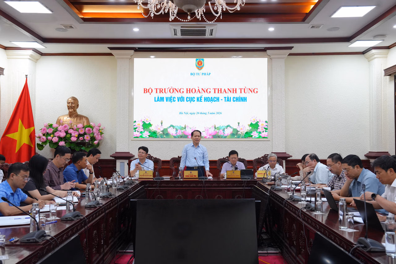 Ảnh đại diện tăng cường theo dõi, đôn đốc, phấn đấu hoàn thành chỉ tiêu giải ngân vốn đầu tư công