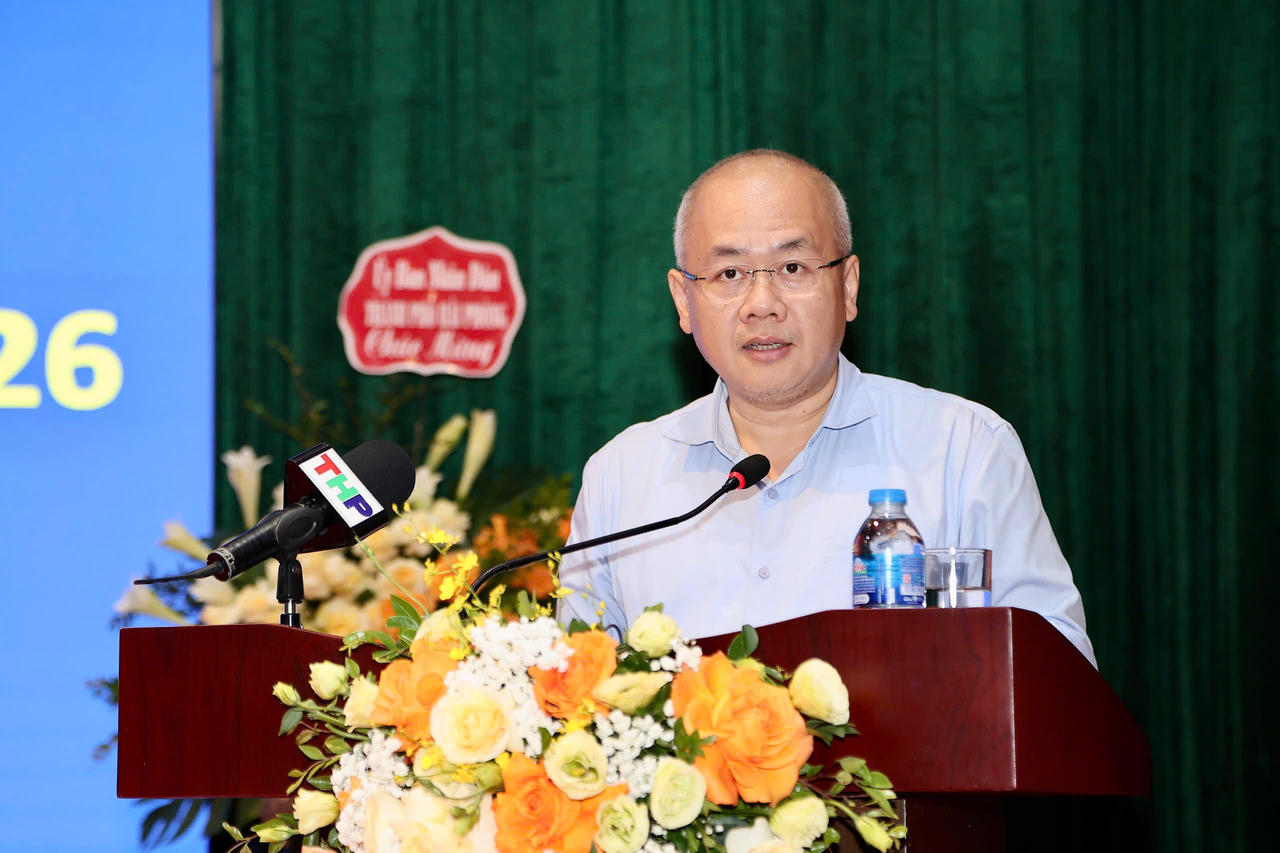 Chủ tịch UBND TP Hải Phòng Đỗ Thành Trung phát biểu chỉ đạo tại hội nghị.