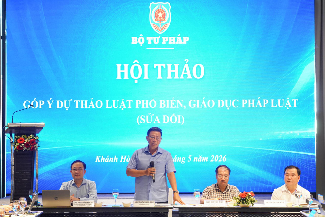 Thứ trưởng Nguyễn Thanh Ngọc chủ trì hội thảo.