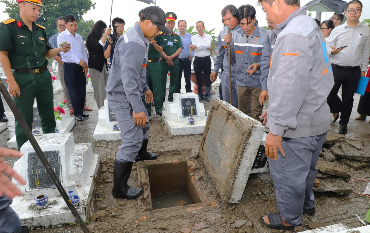Khai quật 962 mộ tại An Giang để giám định ADN xác định danh tính hài cốt liệt sĩ