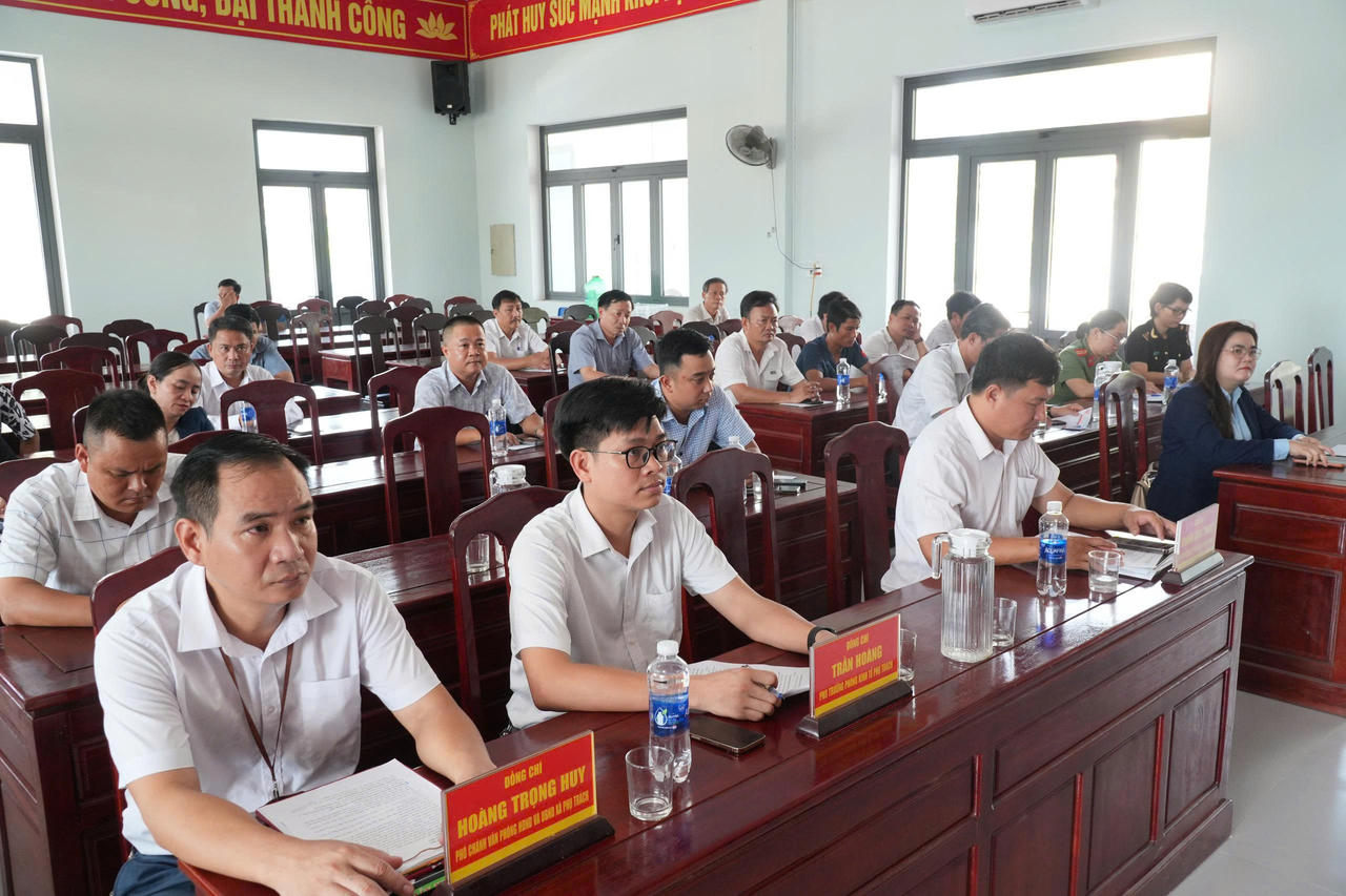 Toàn cảnh buổi họp báo