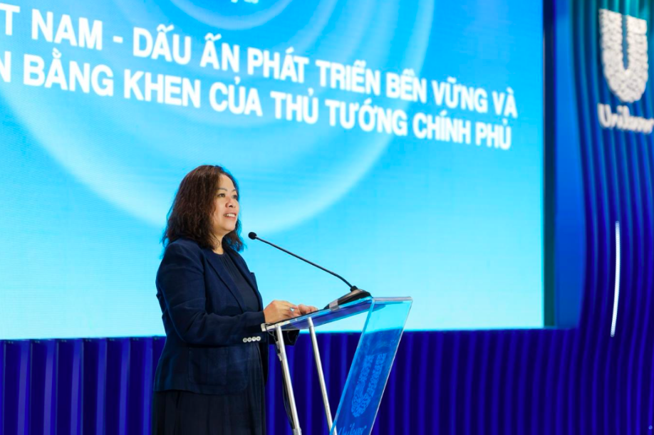 Bà Nguyễn Thị Bích Vân, Tổng Giám đốc Quốc gia Unilever Việt Nam, chia sẻ: “Bằng khen của Thủ tướng Chính phủ là niềm vinh dự lớn lao đối với tập thể Unilever Việt Nam