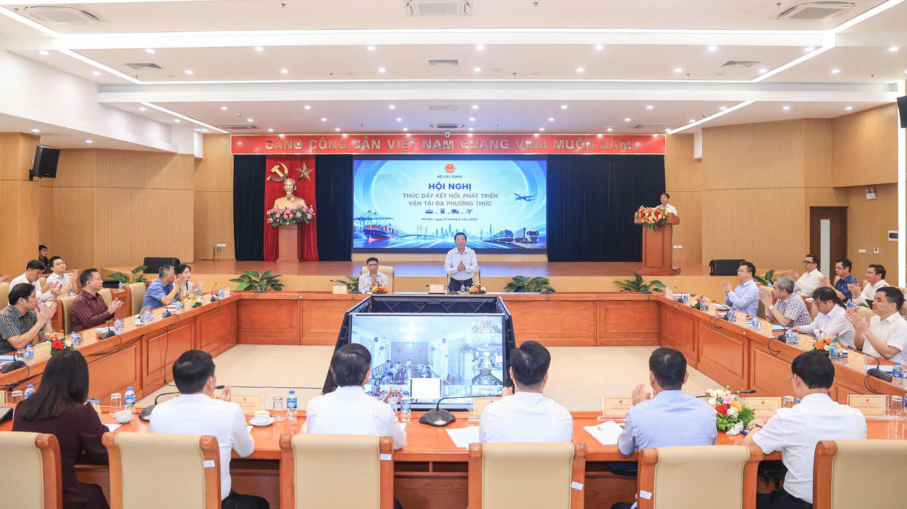 Hoàn thiện thể chế, quy hoạch, kết nối hạ tầng giao thông, phát triển vận tải đa phương thức