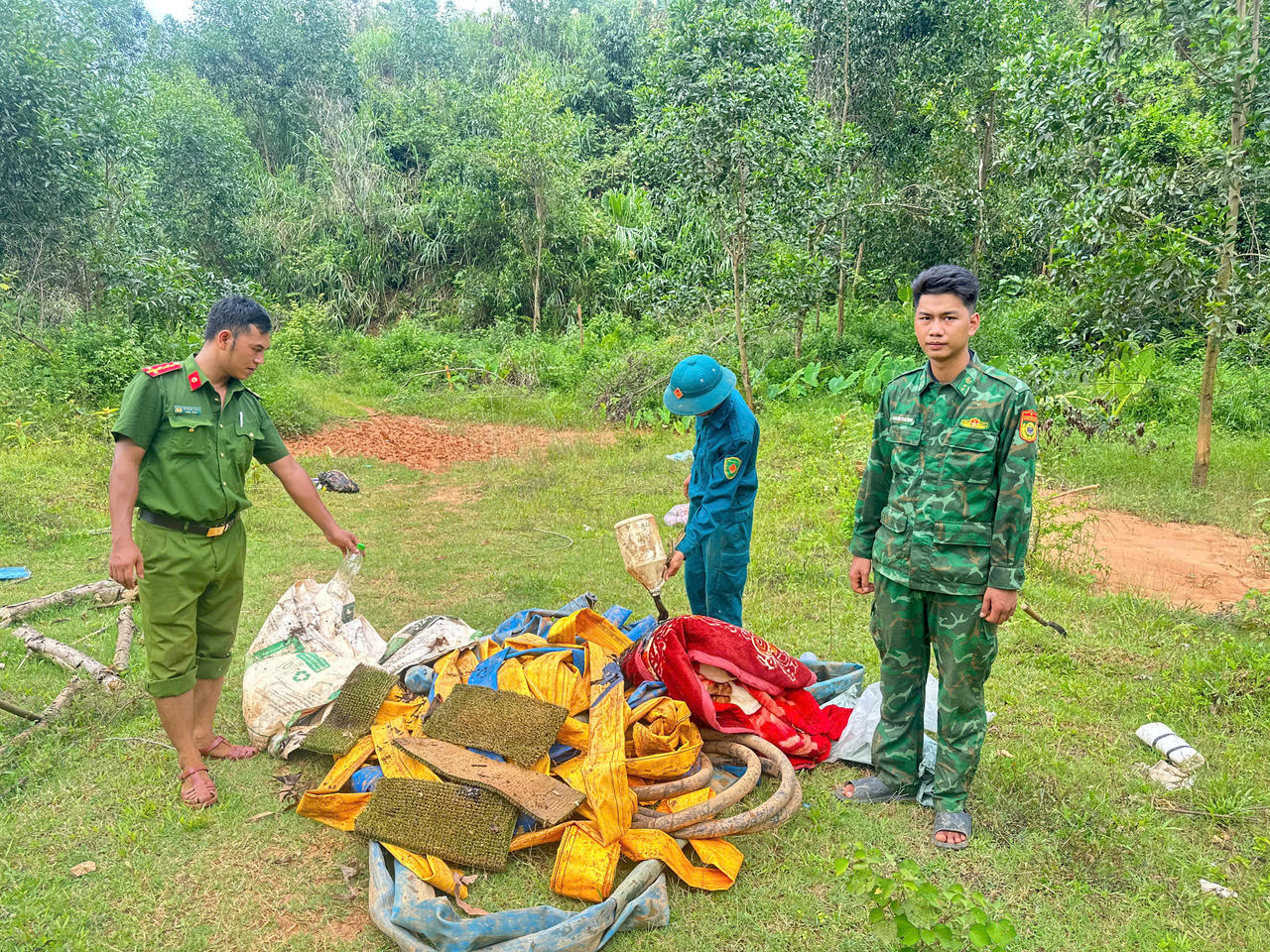 Tăng cường truy quét "vàng tặc" ở A Lưới