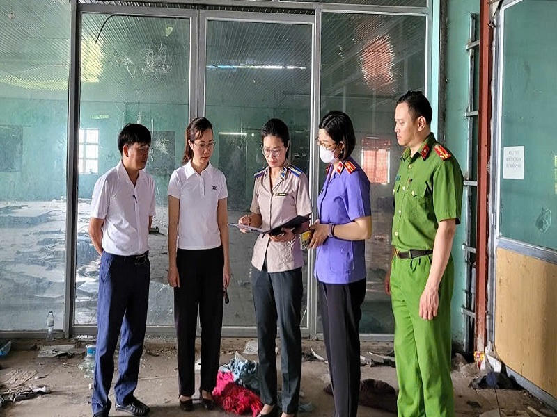 Vụ thi hành án giao con lúc đêm khuya nhiều day dứt