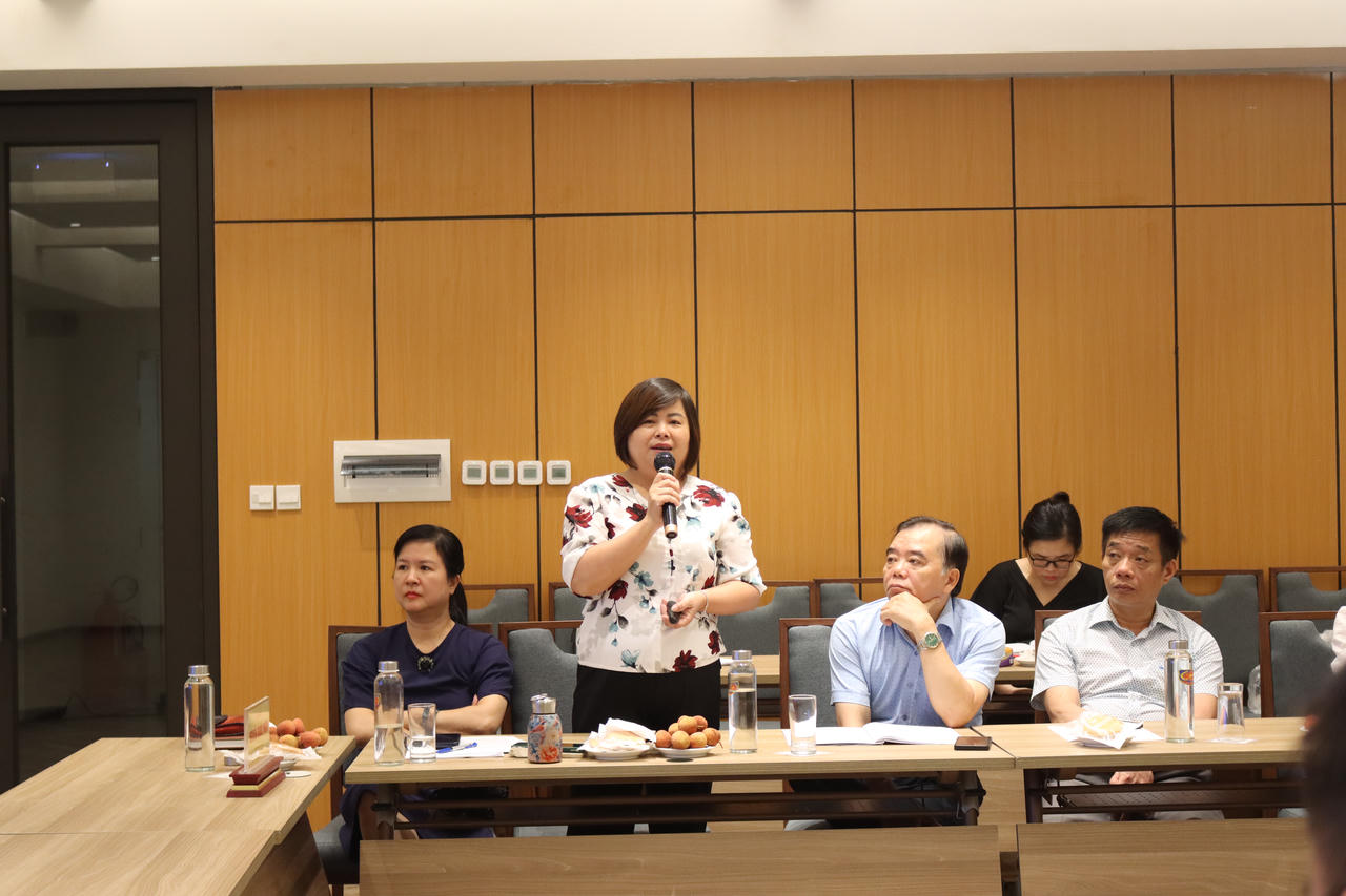  Bà Bùi Thu Hằng, Trưởng phòng Phòng Công tác Pháp chế và Chính sách pháp luật, Vụ Công tác xây dựng VBQPPL giới thiệu về Kế hoạch triển khai thi hành Luật.