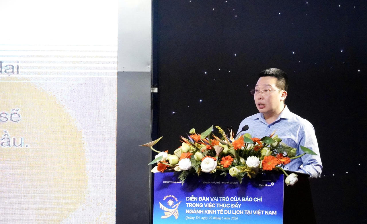 Đại biểu tham luận tại Diễn đàn.