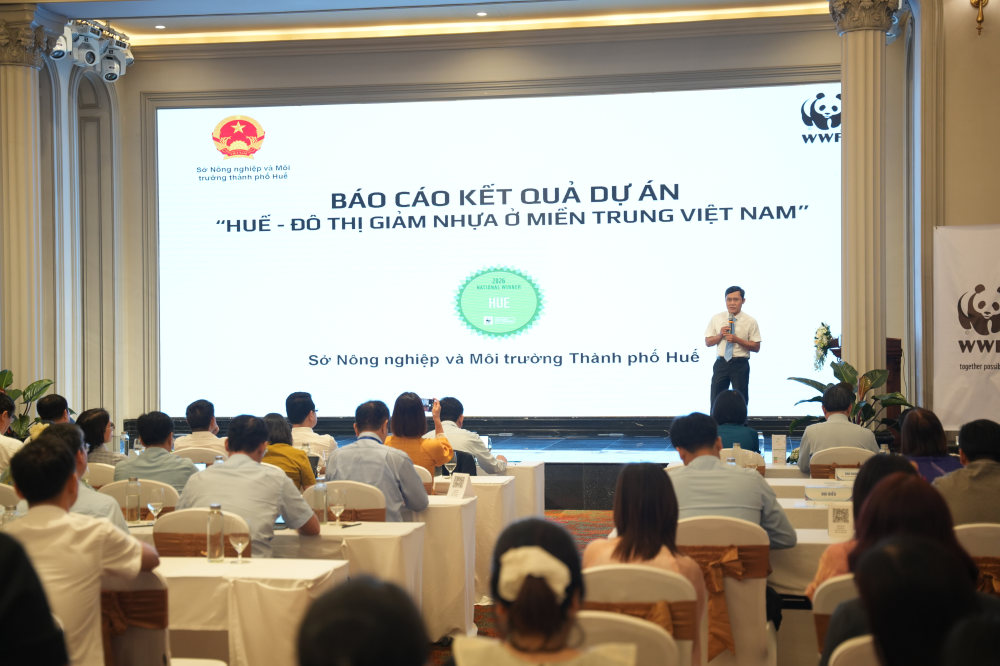 Các tham luận tại hội thảo.