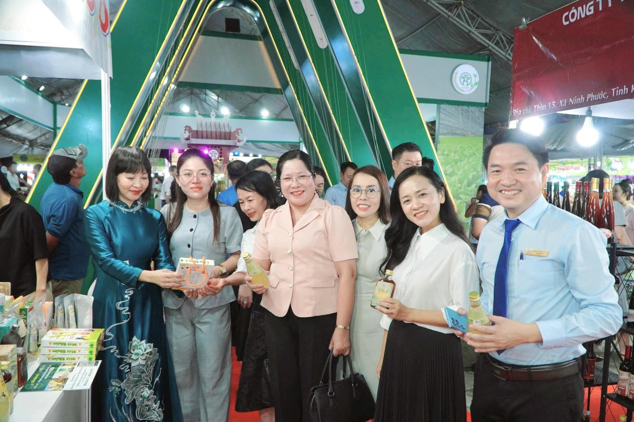 An Giang khai mạc Ngày hội du lịch, ẩm thực và xúc tiến thương mại OCOP năm 2026