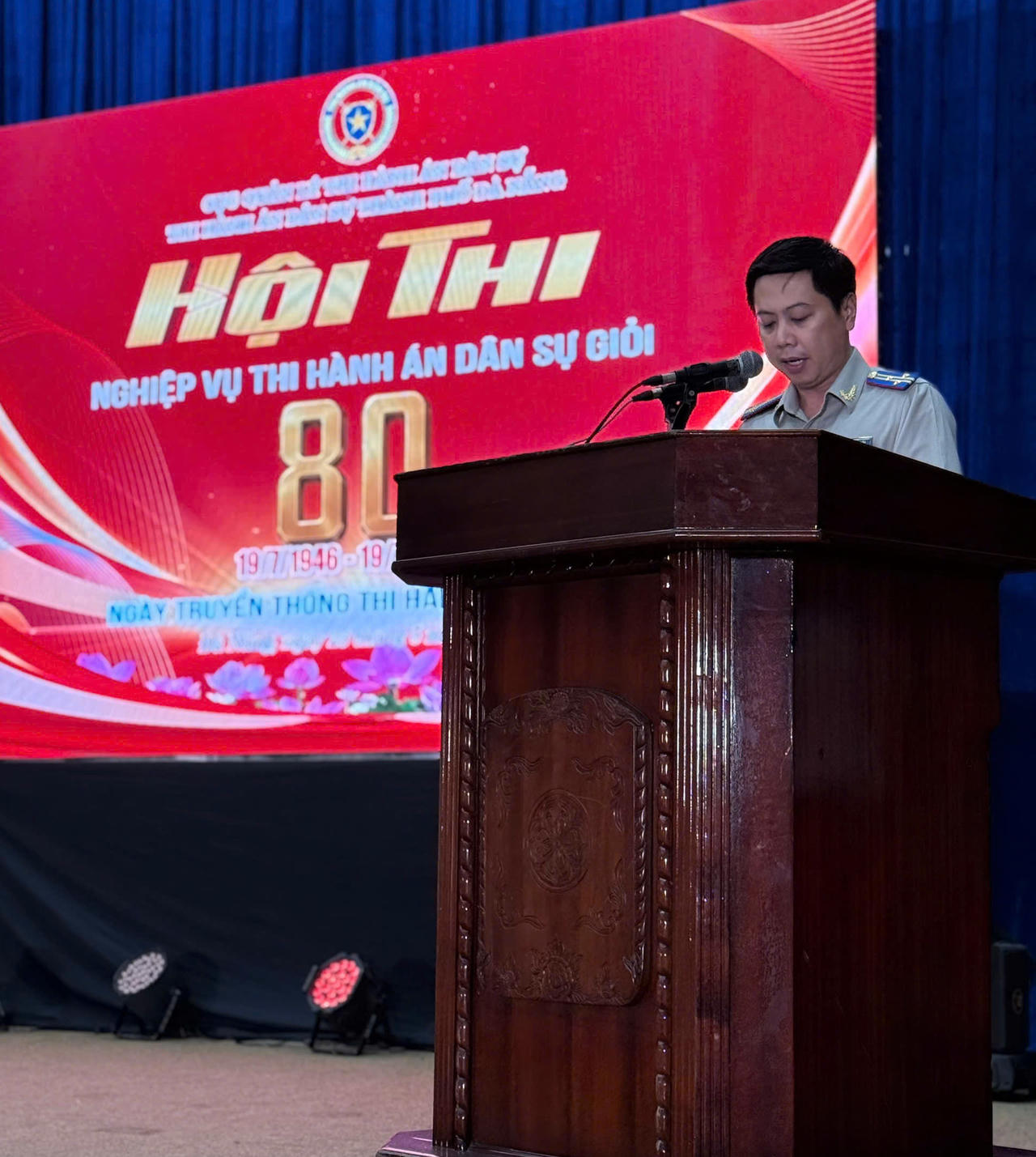 Phó Trưởng Thi hành án dân sự thành phố Bùi Ngọc Hiếu phát biểu khai mạc