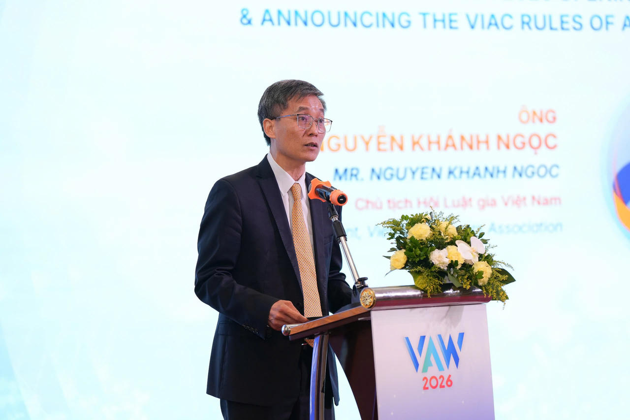 Chủ tịch Hội Luật gia Việt Nam Nguyễn Khánh Ngọc phát biểu.