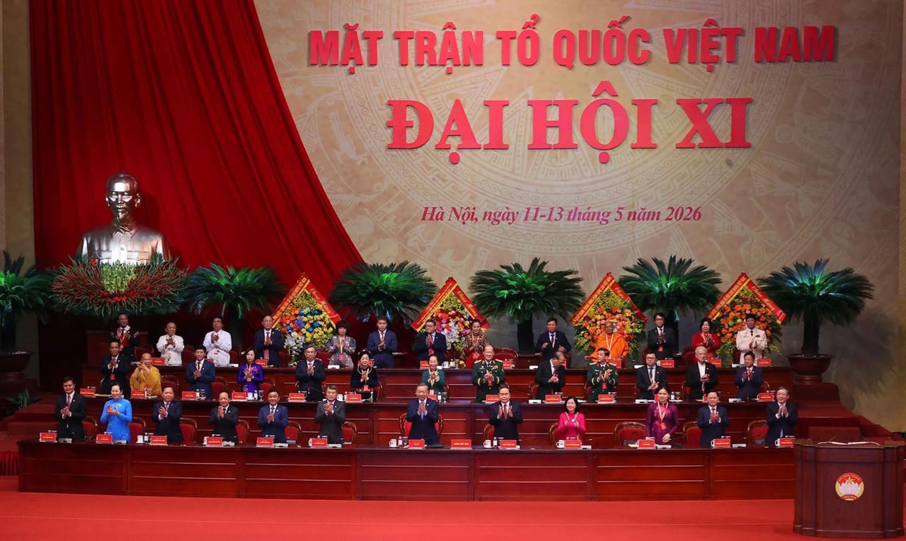 Đoàn Chủ tịch điều hành Phiên khai mạc trọng thể Đại hội XI Mặt trận Tổ quốc Việt Nam (Ảnh: mattran.org.vn).