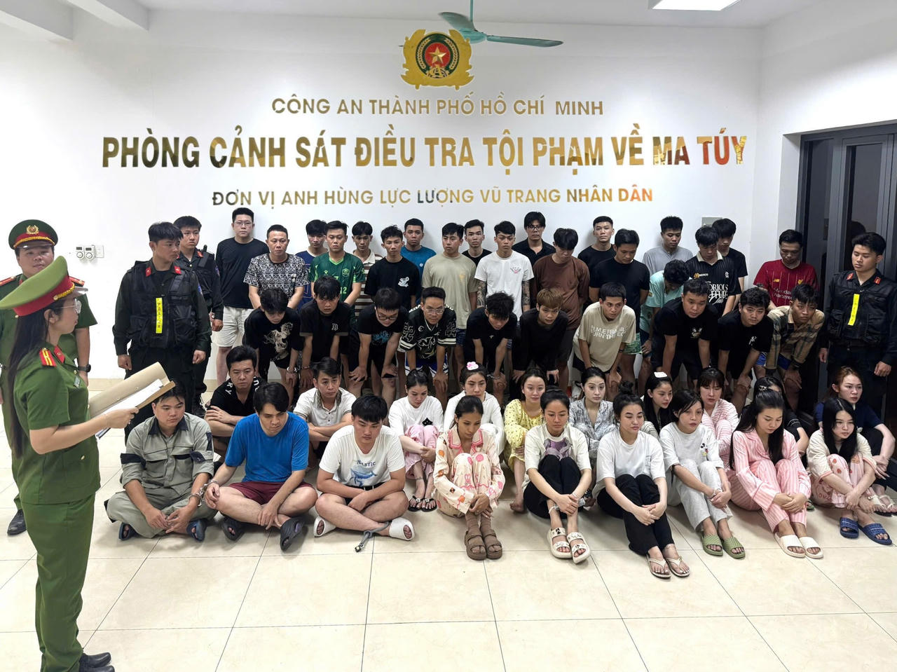 Khởi tố 50 đối tượng liên quan ma túy tại quán bar ở phường Vũng Tàu Khởi tố 50 đối tượng liên quan ma túy tại quán bar ở phường Vũng Tàu