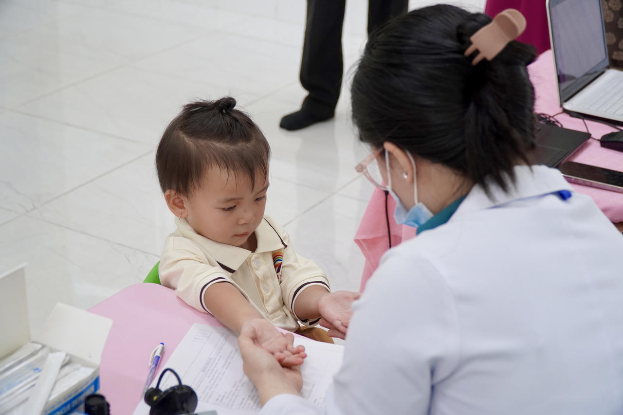 Đồng Tháp triển khai khám sức khỏe định kỳ, sàng lọc miễn phí cho người dân