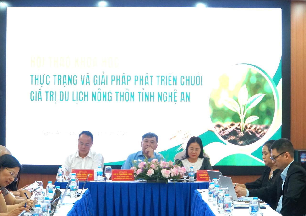 Hội thảo thu hút sự tham gia của nhiều chuyên gia, nhà khoa học, nghiên cứu, doanh nghiệp ở lĩnh vực du lịch.