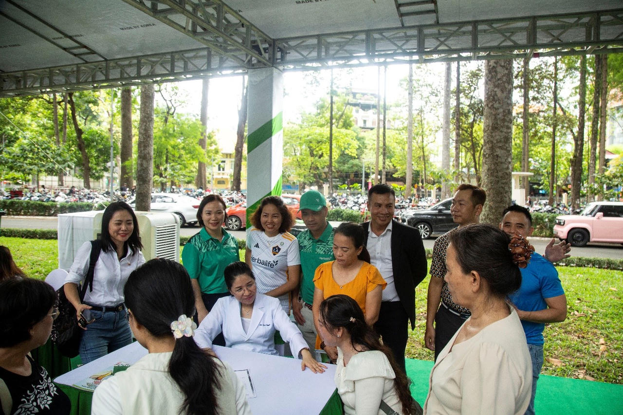 Herbalife Việt Nam đồng hành lan tỏa lối sống lành mạnh tại Ngày Dinh dưỡng Cộng đồng Việt Nam lần thứ 6