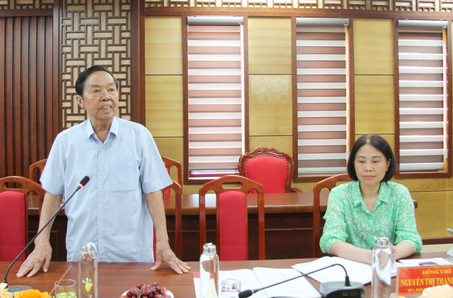 Ông Trần Văn Luân, đại biểu phường Yên Dũng tham gia đóng góp ý kiến.
