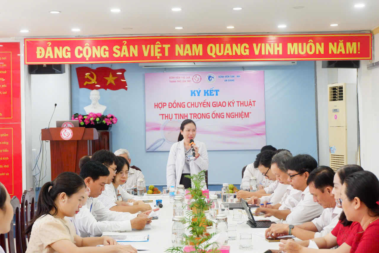 BS.CKII Nguyễn Thụy Thúy Ái, Giám đốc Bệnh viện Phụ sản TP Cần Thơ phát biểu.