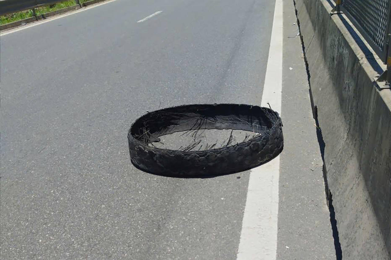 Phòng ngừa tai nạn do nổ lốp xe mùa nắng nóng