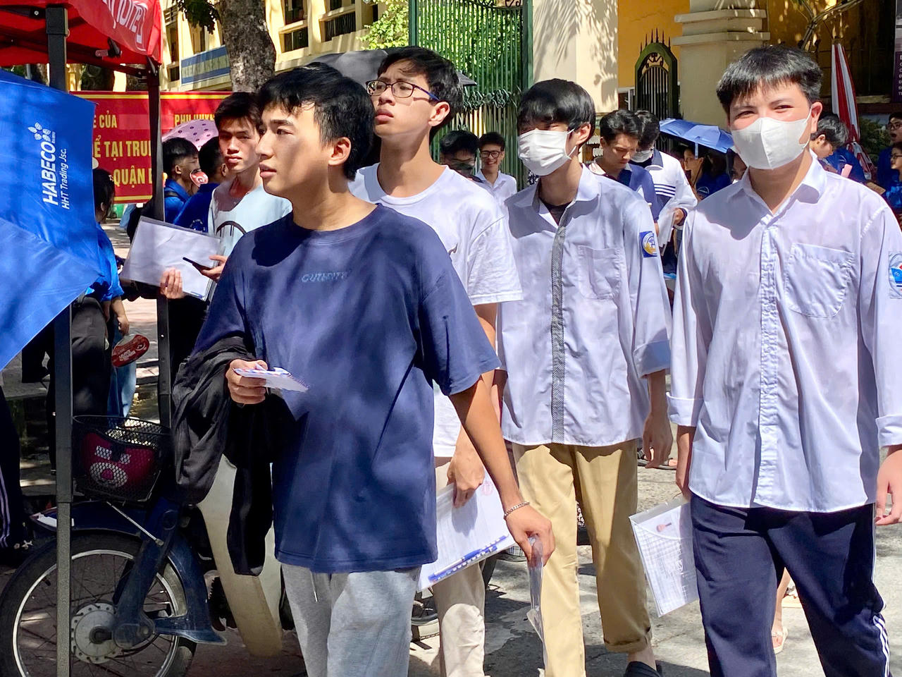 Hà Nội chủ động chống nắng nóng và gian lận công nghệ cao trong kỳ thi vào lớp 10 Hà Nội chủ động chống nắng nóng và gian lận công nghệ cao trong kỳ thi vào lớp 10