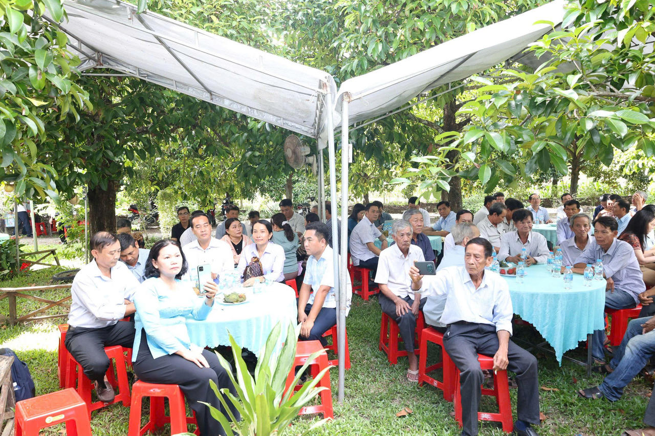 Nông dân được chia sẻ mô hình mới, cách làm hiệu quả nhằm thúc đẩy quá trình chuyển đổi sang nền nông nghiệp hàng hóa đa giá trị, phát triển bền vững