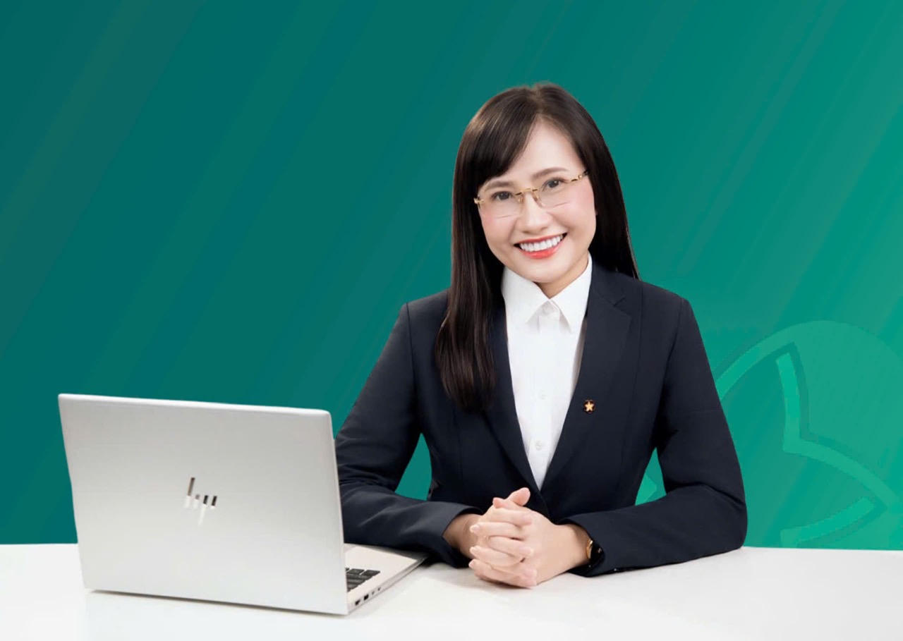 Trong công việc bà Nguyễn Thị Ngọc Quỳnh được biết đến là một người lãnh đạo quyết đoán, sâu sắc và đầy năng lượng tích cực.