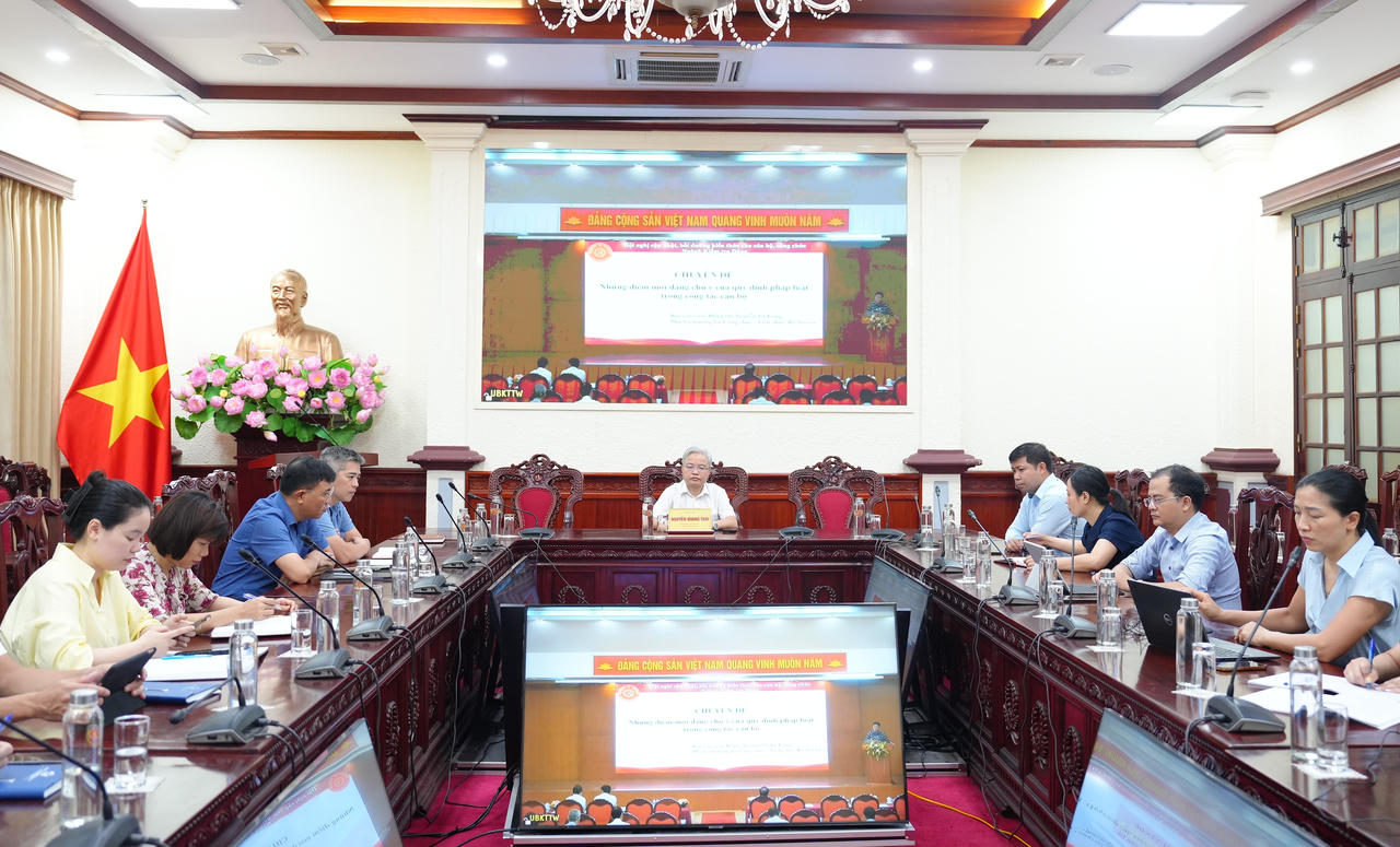 Quang cảnh tại điểm cầu Bộ Tư pháp.