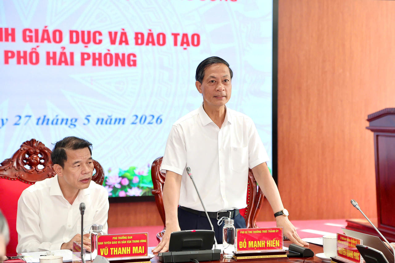 Ông Đỗ Mạnh Hiến, Phó Bí thư Thường trực Thành ủy Hải Phòng phát biểu tại buổi làm việc.