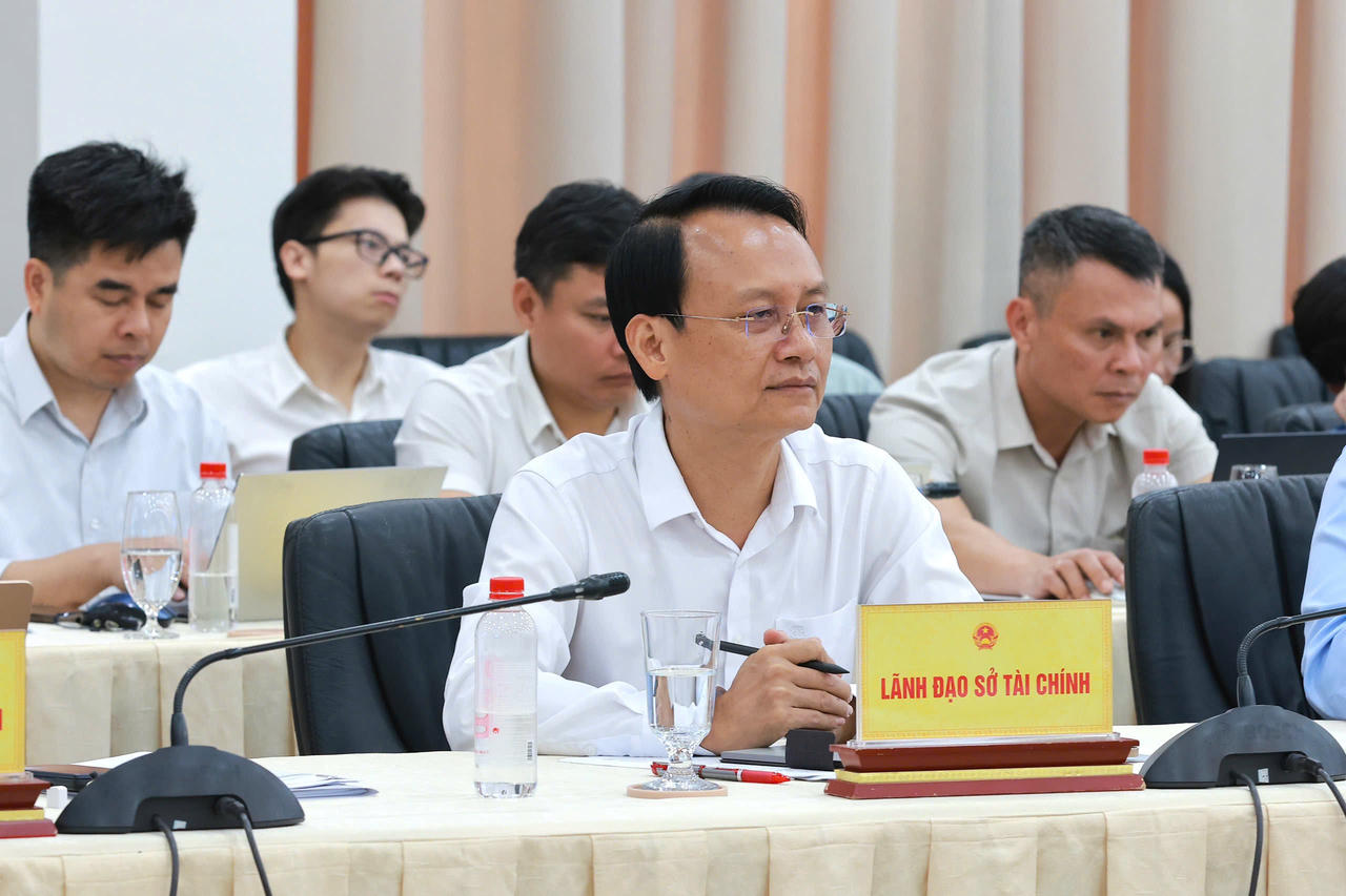 Lào Cai tổ chức hội nghị 'gỡ khó' cho doanh nghiệp, nhà đầu tư lĩnh vực công nghiệp và khai khoáng 