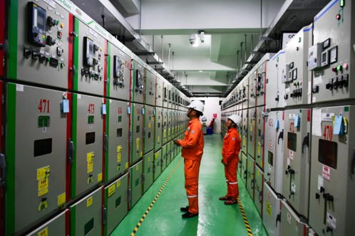 Thông số vận hành tại trạm biến áp được kiểm tra thường xuyên trong thời điểm phụ tải tăng cao