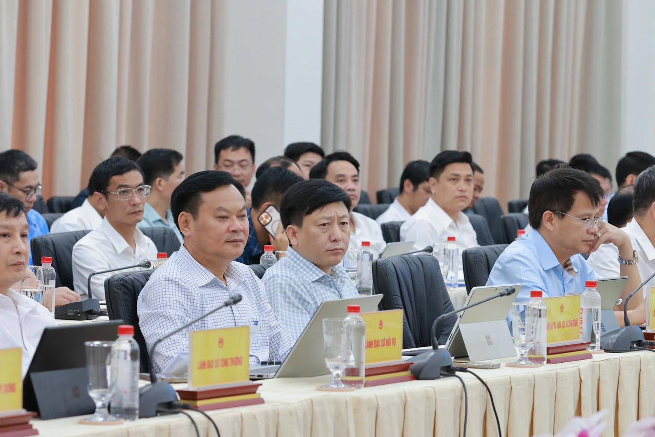 Lào Cai tổ chức hội nghị 'gỡ khó' cho doanh nghiệp, nhà đầu tư lĩnh vực công nghiệp và khai khoáng 