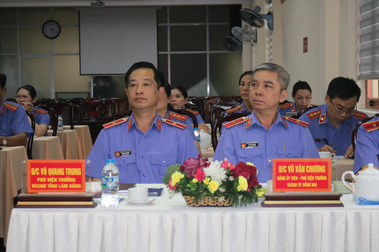 Các đại biểu tham dự Hội nghị.