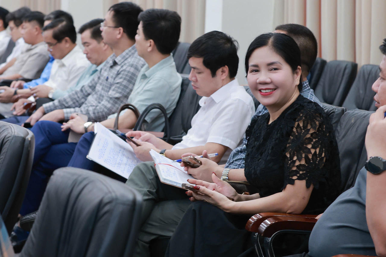 Lào Cai tổ chức hội nghị 'gỡ khó' cho doanh nghiệp, nhà đầu tư lĩnh vực công nghiệp và khai khoáng 